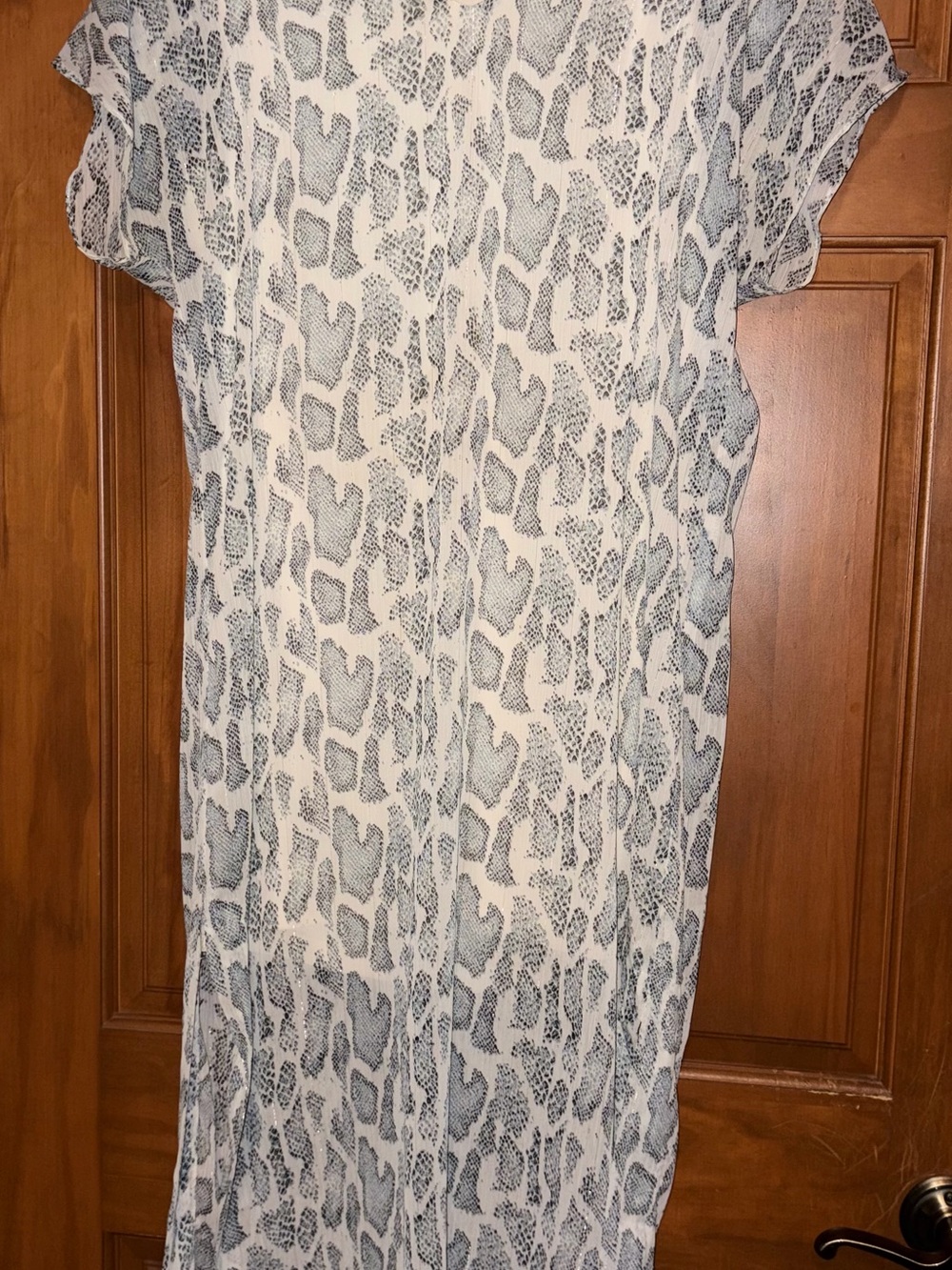 Women’s White and Gray Patterned Casual Dress